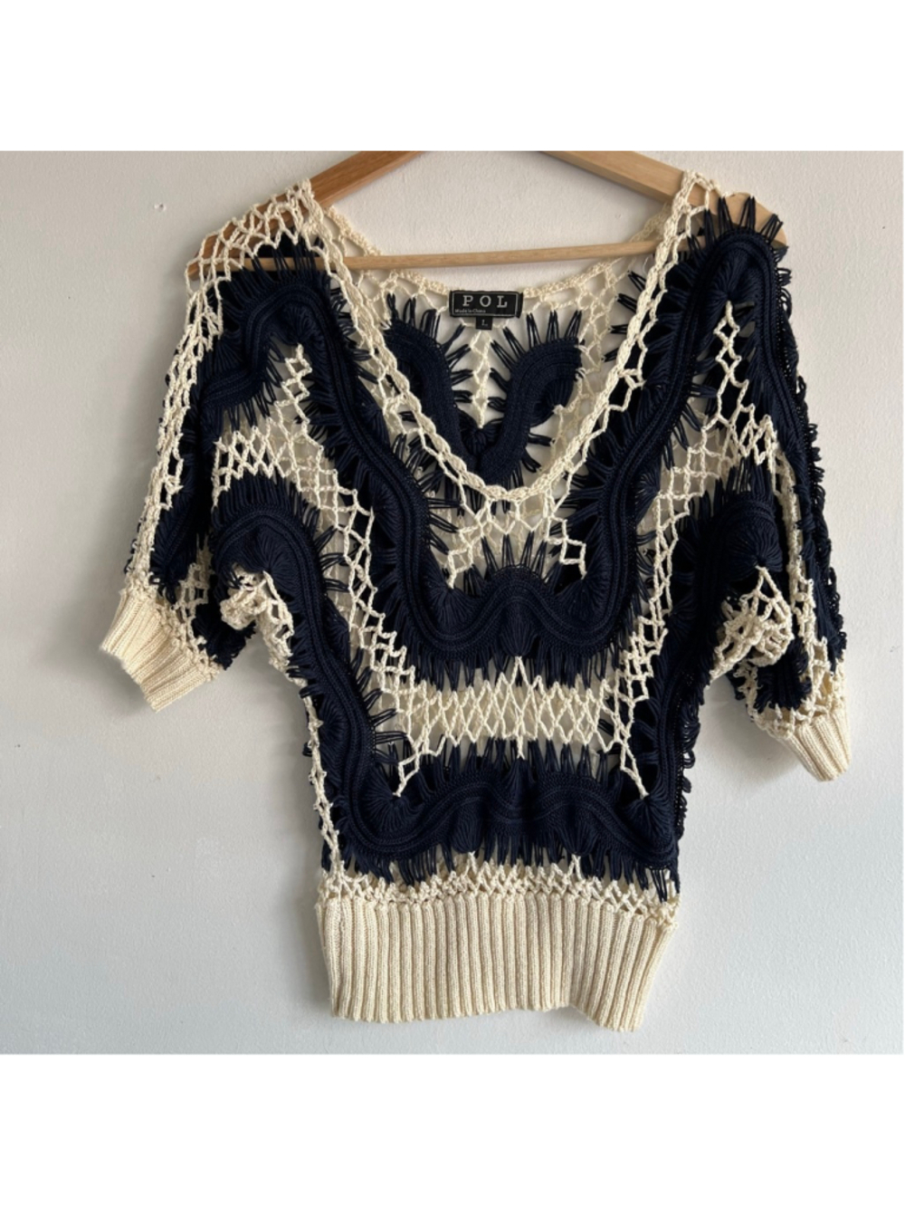 POL Navy & Beige Crochet Knit Scoop Neck Sweater L